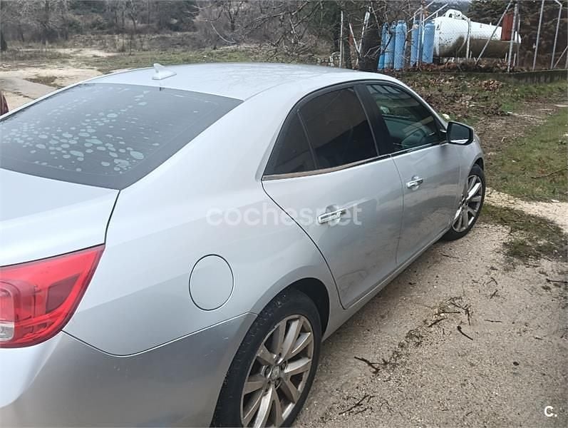 Usado Chevrolet Malibu LTZ 160 CV (117 kW) 2014 Gris / plata Berlina