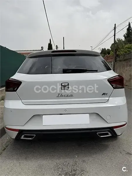 Usado Seat Ibiza FR 110 CV (80 kW) 2021 Blanco Utilitario