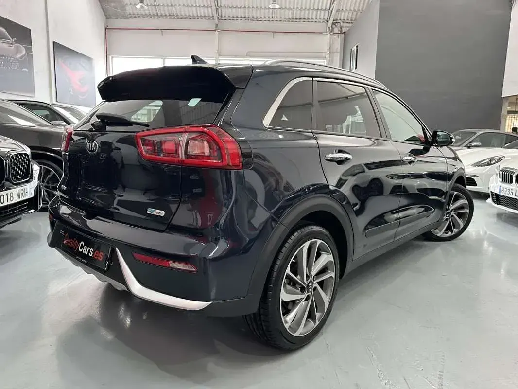 Usado Kia Niro 141 CV (103 kW) 2018 Azul SUV