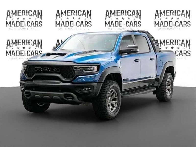 Usado RAM 1500 721 CV (530 kW) 2023 Azul Recogida