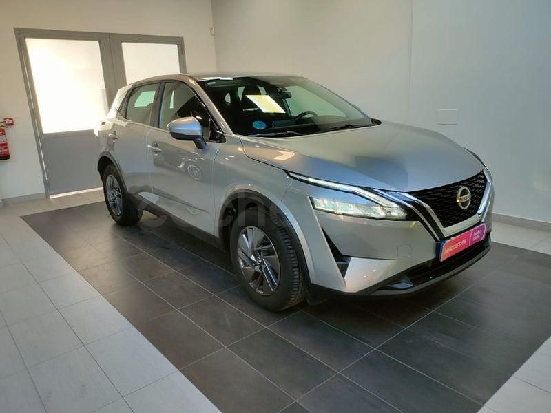 Usado Nissan Qashqai Acenta 140 CV (102 kW) 2021 Gris / plata SUV