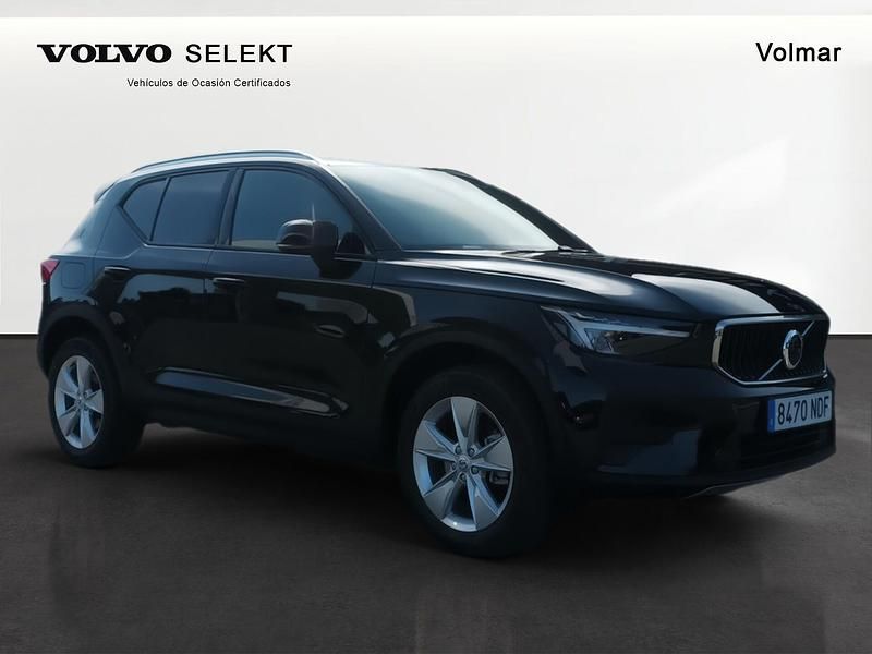 Negro Nuevo 2025 Volvo XC40 Core SUV | 39.900 € (Precio justo) - Imagen 1/4