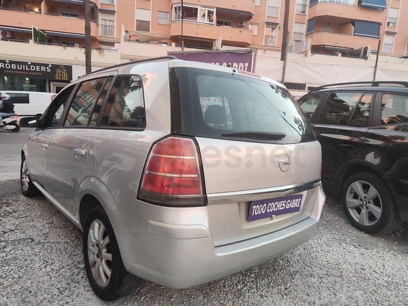 Usado Opel Zafira Cosmo 120 CV (88 kW) 2007 Gris / plata Monovolumen