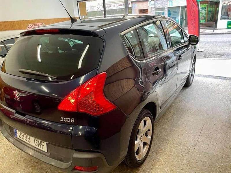 Usado Peugeot 3008 120 CV (88 kW) 2010 Azul Monovolumen