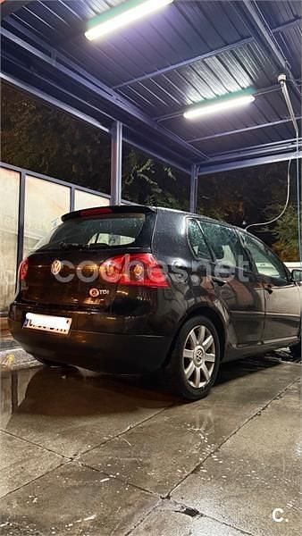 Negro Usado 2005 VW Golf IV Sportline Berlina | 3700 € (Precio justo) - Imagen 1/4