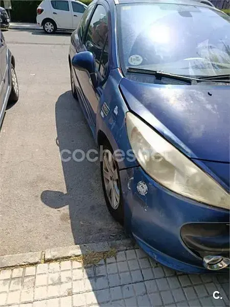Usado Peugeot 207 110 CV (80 kW) 2006 Azul Berlina