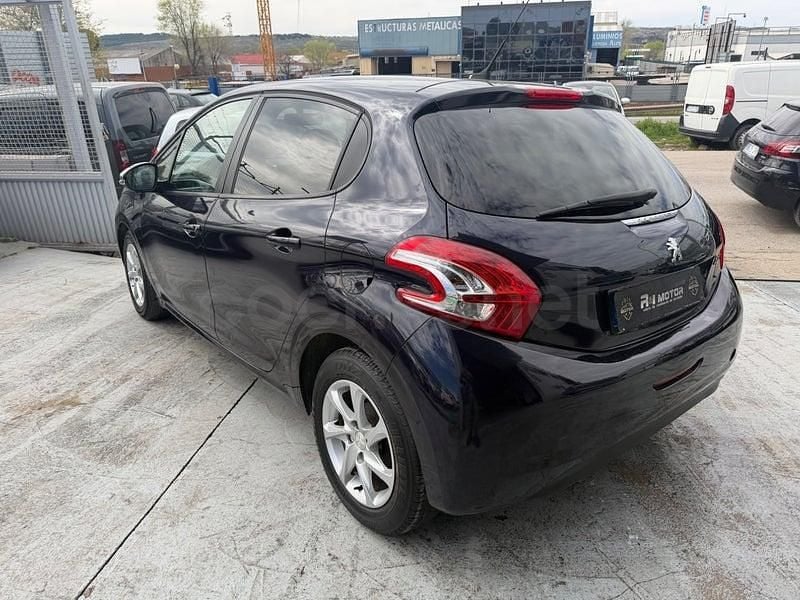 Begagnad Peugeot 208 Active 82 HK (60 kW) 2015 Blå Halvkombi