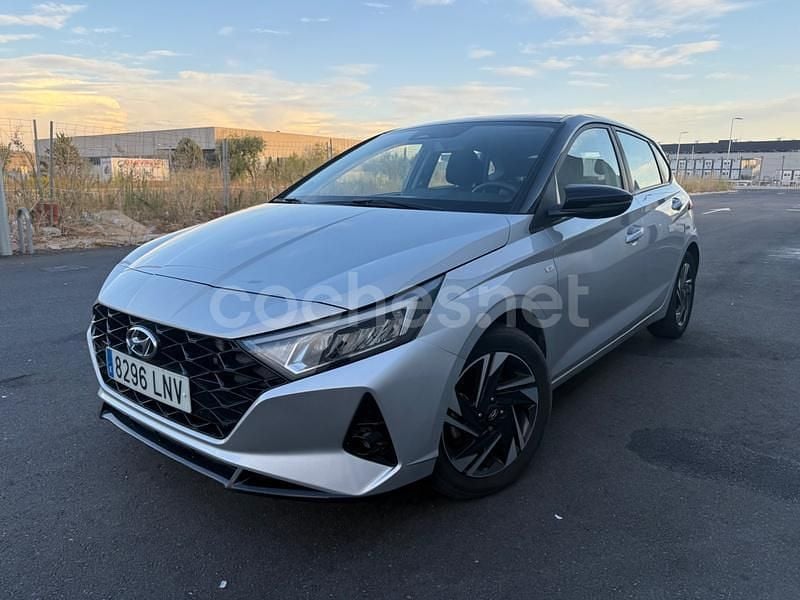 Occasion Hyundai i20 100 ch (73 kW) 2021 Gris Berline
