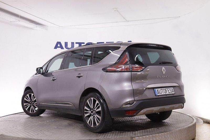 Usado Renault Espace Initiale Paris 160 CV (117 kW) 2019 Plata Monovolumen