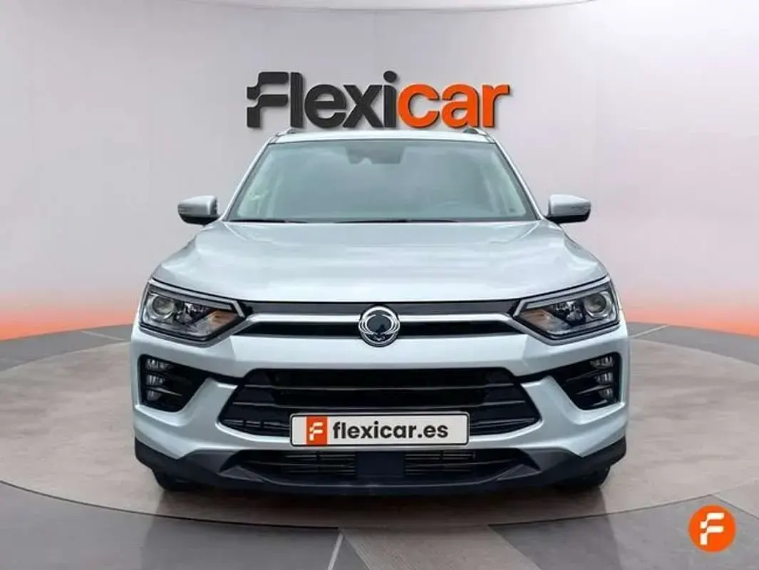 Usado SsangYong Korando 163 CV (119 kW) 2020 Gris SUV