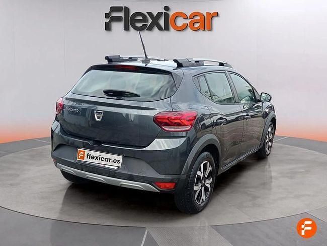 Usado Dacia Sandero Comfort 101 CV (74 kW) 2022 Gris