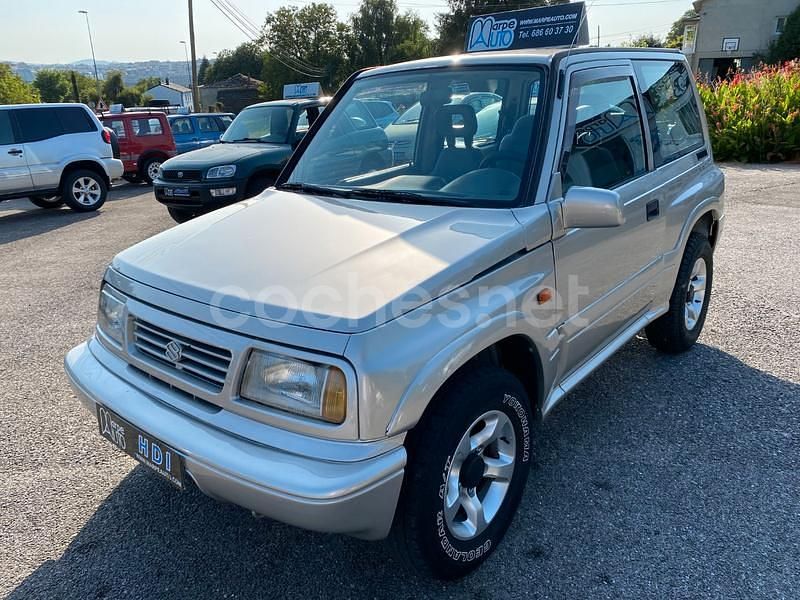 Gris / plata Usado 2002 Suzuki Vitara SUV | 11.995 € (Caro) - Imagen 1/4