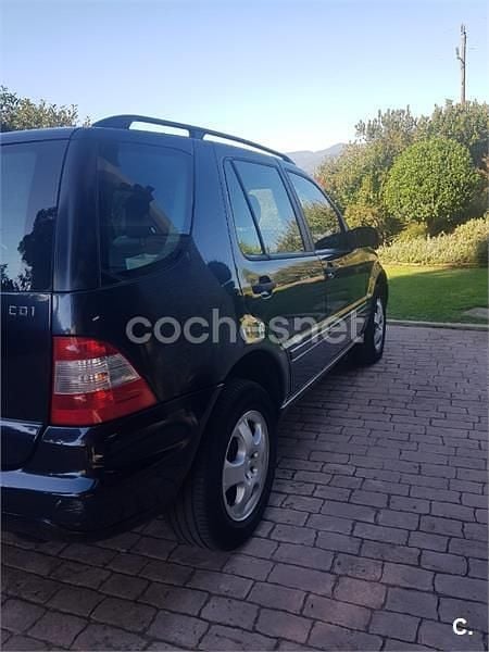 Azul Usado 2002 Mercedes ML270 SUV | 5600 € (Precio justo) - Imagen 1/4