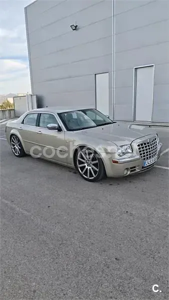 Usado Chrysler 300C Executive 218 CV (160 kW) 2008 Beige Berlina