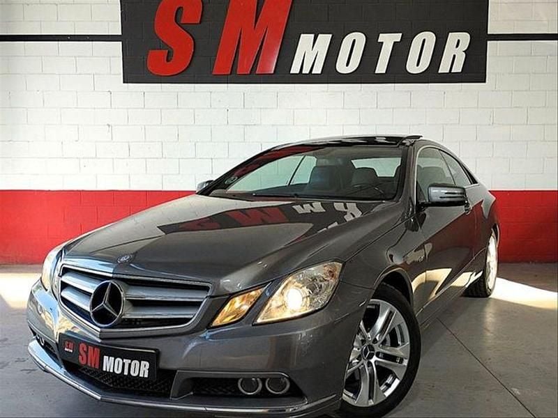 Blanco Usado 2010 Mercedes E220 Elegance Coupe | 10.990 € (Precio justo) - Imagen 1/4