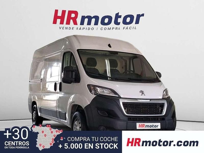 Blanco Usado 2023 Peugeot Boxer Van | 22.590 € (Buen precio) - Imagen 1/4
