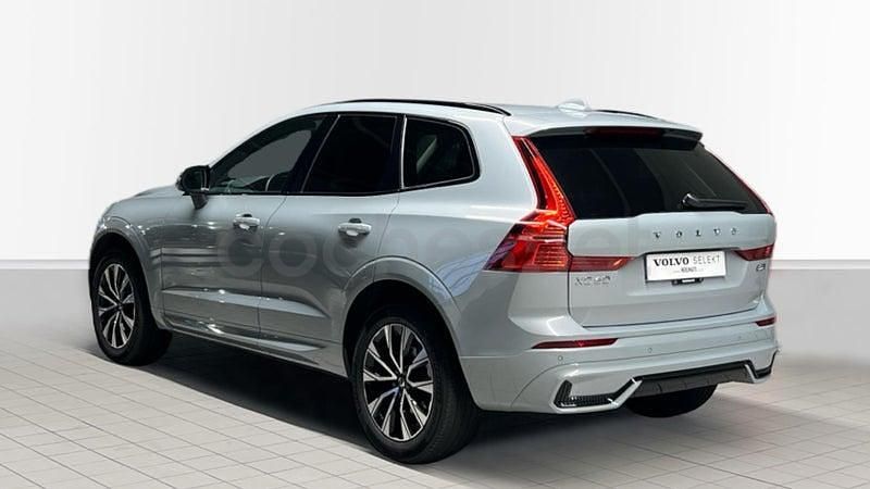 Usado Volvo XC60 Plus 250 CV (183 kW) 2025 Gris / plata SUV