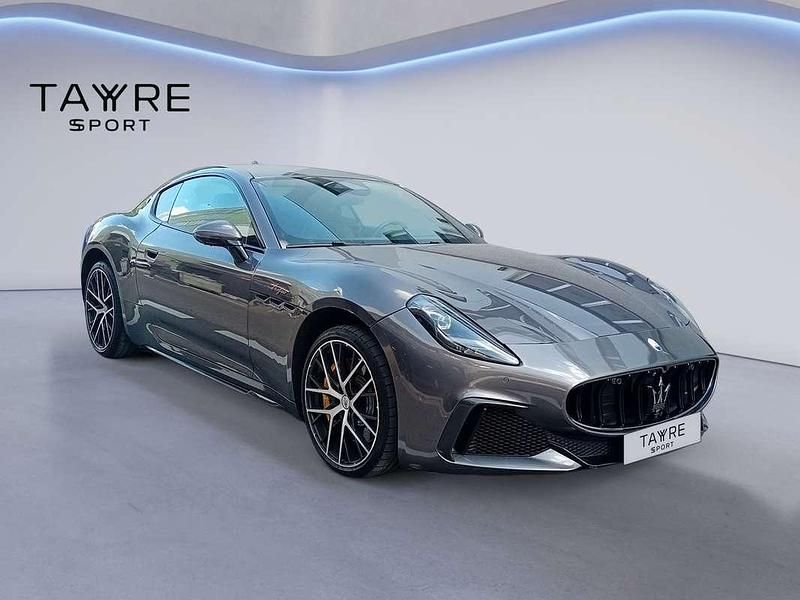 Gris Usado 2023 Maserati Granturismo Coupe | 158.000 € - Imagen 1/4