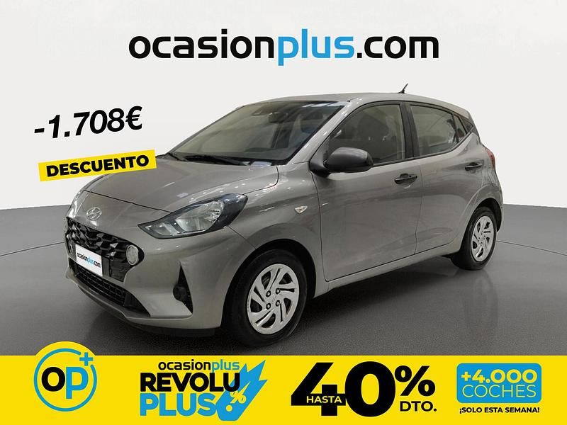 Usado Hyundai i10 67 CV (49 kW) 2022 Gris Utilitario