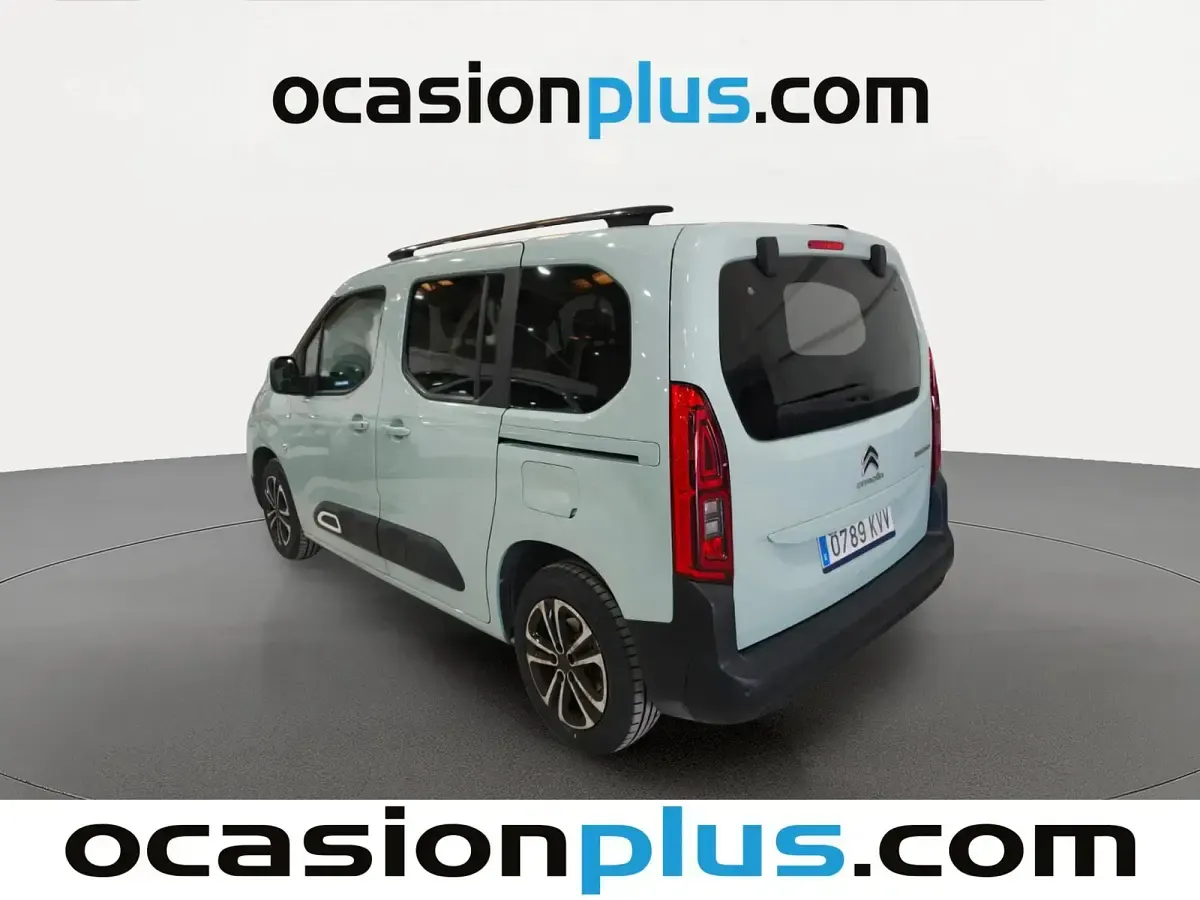 Usado Citroën Berlingo Shine 130 CV (95 kW) 2019 Verde Monovolumen