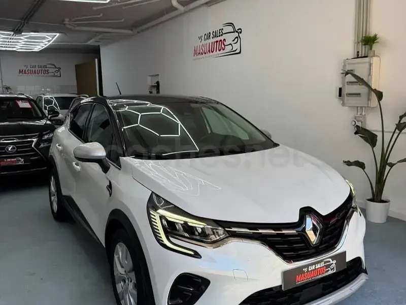Usado Renault Captur Zen 115 CV (84 kW) 2020 Blanco SUV