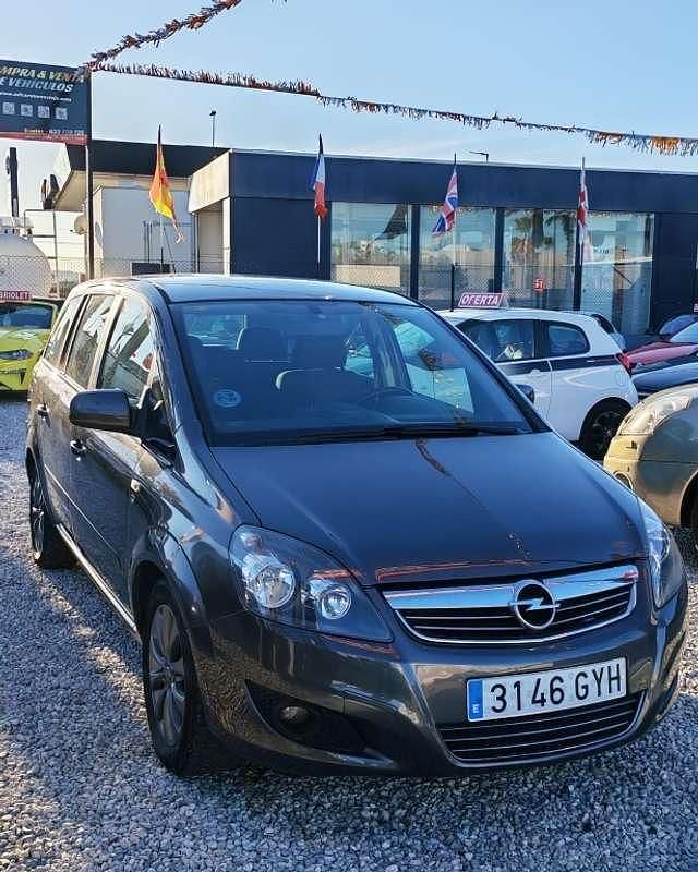 Usado Opel Zafira 140 CV (102 kW) 2010 Gris Monovolumen