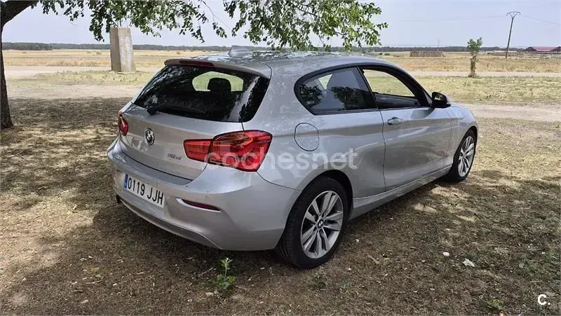 Usado BMW 118 150 CV (110 kW) 2016 Gris / plata Utilitario