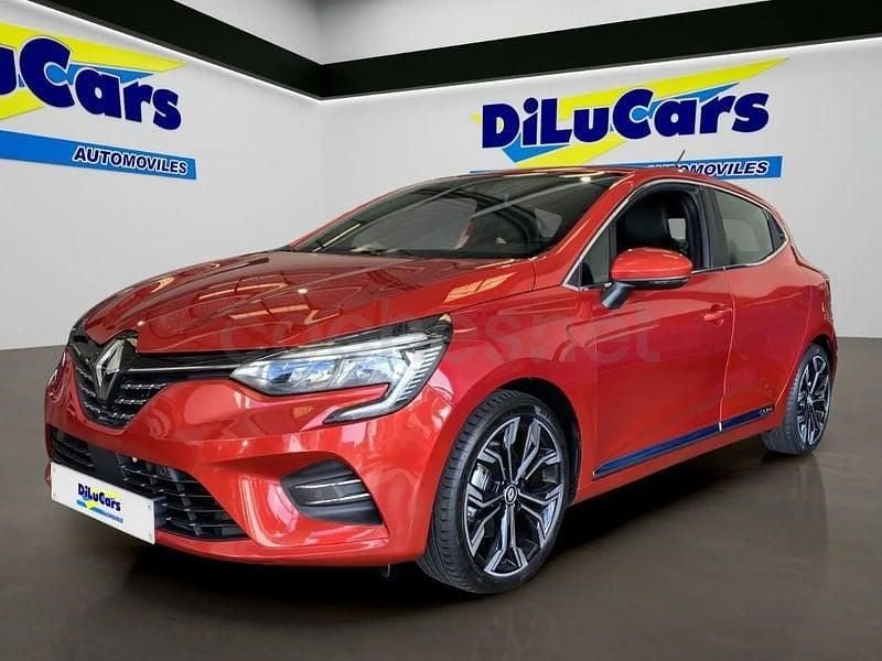 Begagnad Renault Clio V Techno 140 HK (102 kW) 2022 Röd Sedan