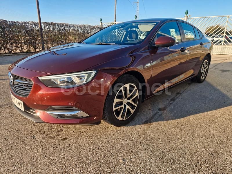 Granate Usado 2018 Opel Insignia Business Berlina | 11.000 € (Precio justo) - Imagen 1/4