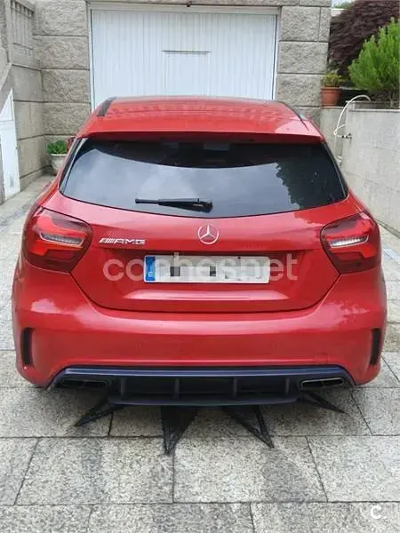 Usado Mercedes A45 AMG 381 CV (280 kW) 2016 Rojo Utilitario