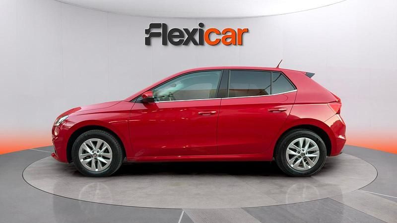 Usado Skoda Fabia Selection 95 CV (69 kW) 2024 Rojo Utilitario