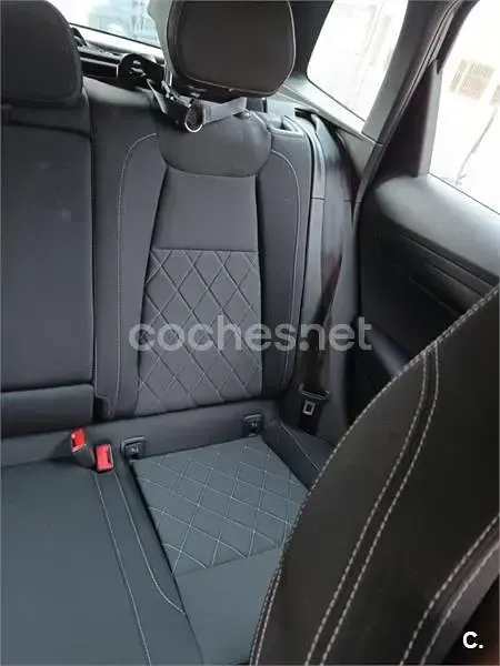 Usado Skoda Karoq SportLine 150 CV (110 kW) 2020 Negro SUV
