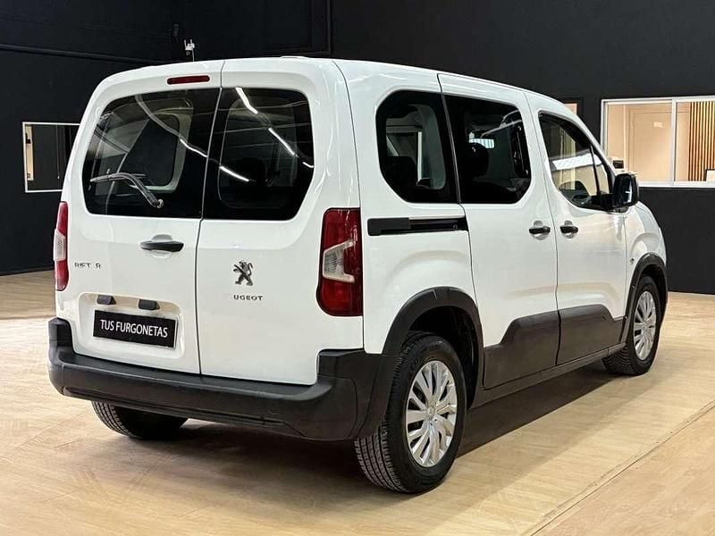 Usado Peugeot Rifter Active 102 CV (75 kW) 2021 Blanco Monovolumen
