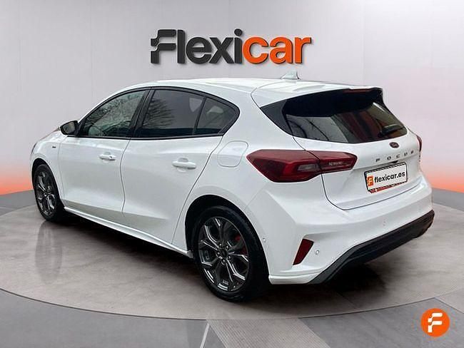 Usado Ford Focus ST-Line 125 CV (91 kW) 2022 Blanco