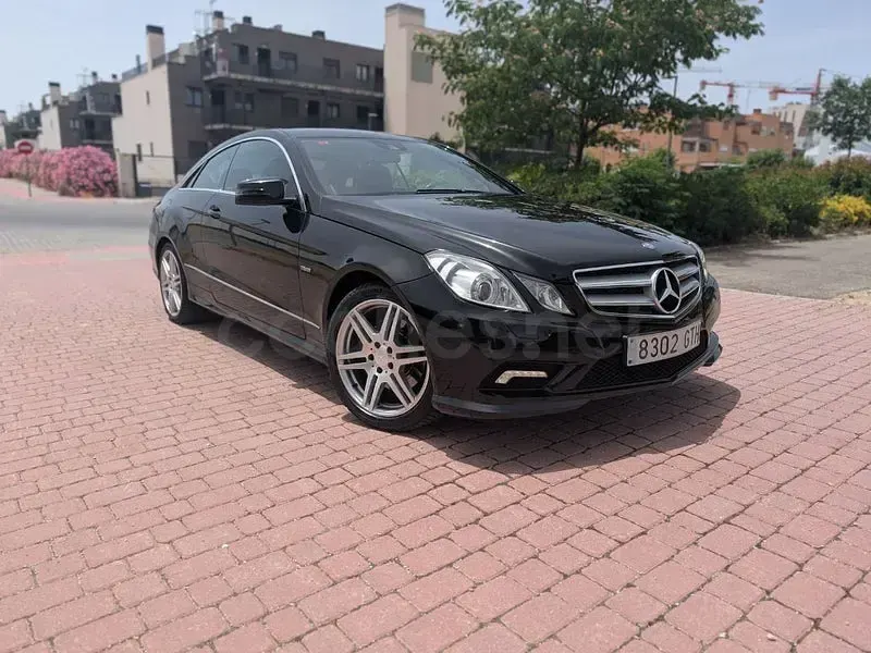 Usado Mercedes E350 231 CV (169 kW) 2010 Negro Coupe