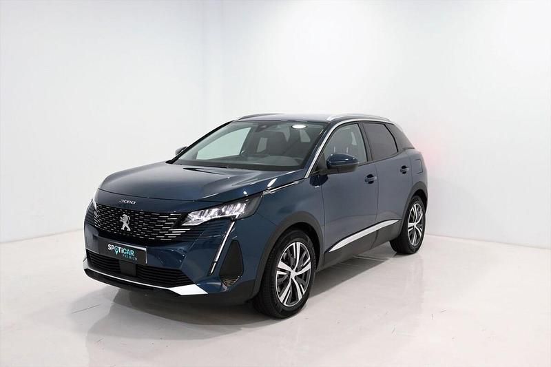 Usado Peugeot 3008 Allure 180 CV (132 kW) 2021 Azul SUV