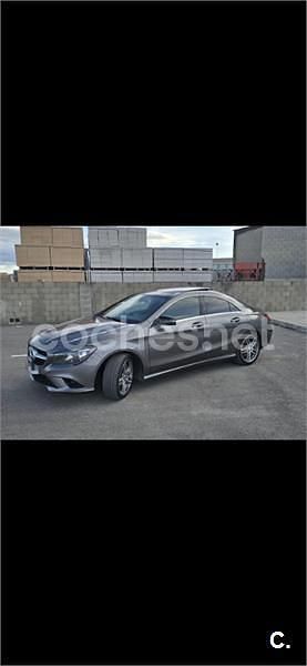 Usado Mercedes CLA200 136 CV (100 kW) 2014 Gris / plata Berlina
