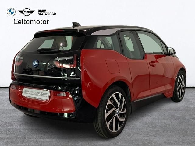 Usado BMW i3 Comfort Edition 125 kW (170 CV) 2021 Pintura metalizada melbourne rot con detalles frozen grey metalizado Utilitario