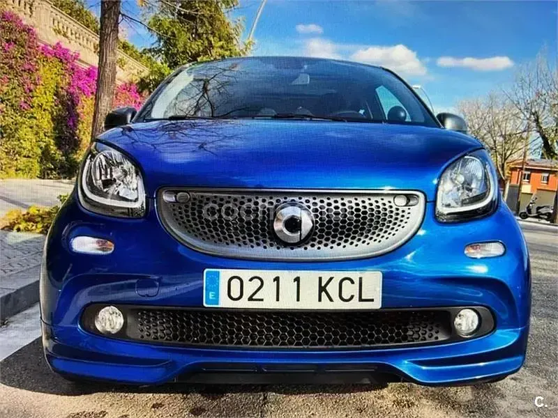 Usado Smart ForFour Proxy 90 CV (66 kW) 2017 Azul Utilitario