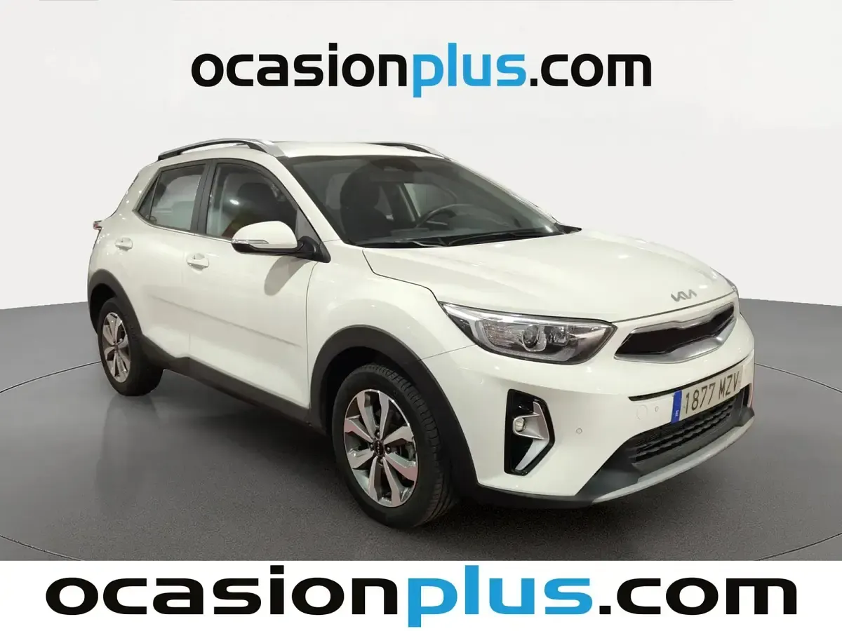Usado Kia Stonic 101 CV (74 kW) 2025 Blanco SUV