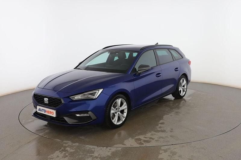Azul Usado 2020 Seat Leon FR Familiar | 21.499 € (Precio justo) - Imagen 1/3