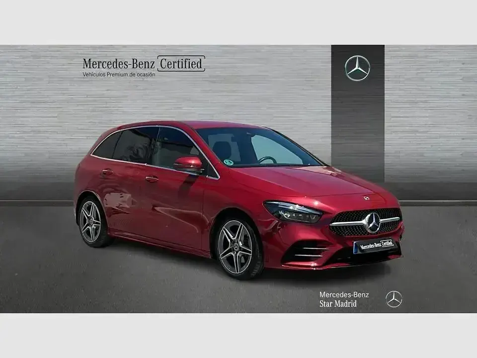 Usado Mercedes B200 163 CV (119 kW) 2022 Rojo Utilitario