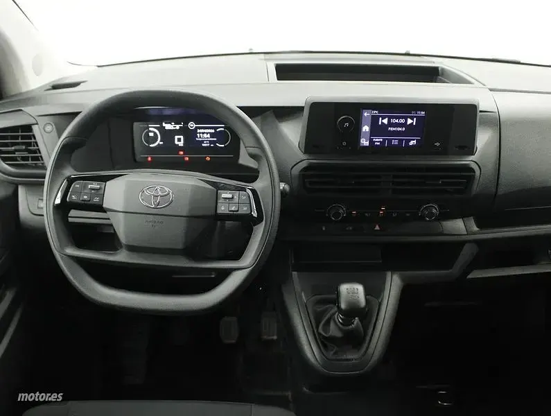 Usado Toyota Proace Verso 120 CV (88 kW) 2025 Blanco Familiar
