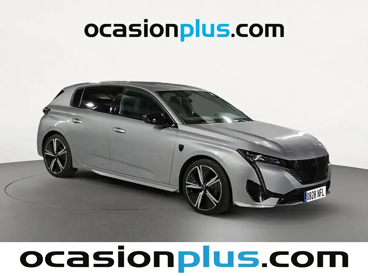 Usado Peugeot 308 GT 130 CV (95 kW) 2024 Gris / plata Berlina