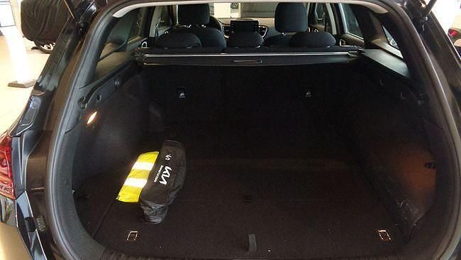 Nuevo Kia Ceed 141 CV (103 kW) 2025 Negro Utilitario