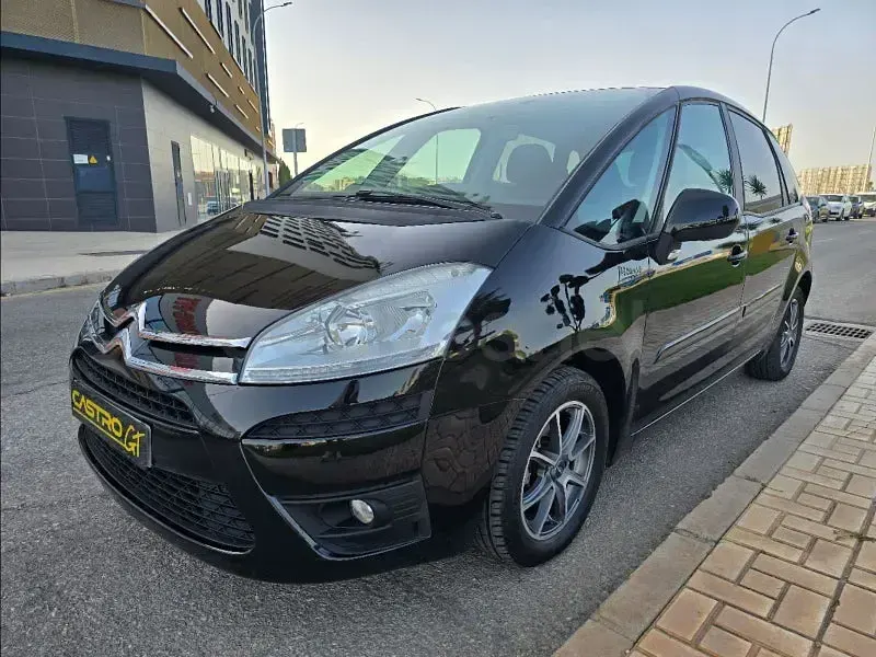 Usado Citroën C4 Picasso Business Class 120 CV (88 kW) 2011 Negro Monovolumen