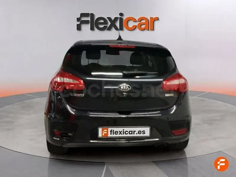 Usado Kia ProCeed 100 CV (73 kW) 2018 Negro Berlina