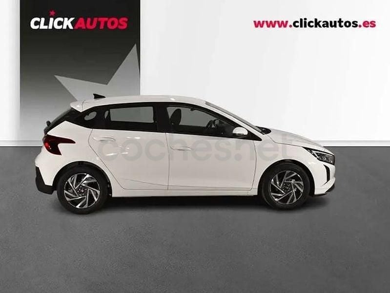 Usado Hyundai i20 84 CV (61 kW) 2025 Blanco Utilitario