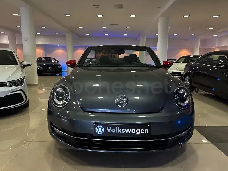Usado VW Beetle Design 110 CV (80 kW) 2016 Gris / plata Utilitario