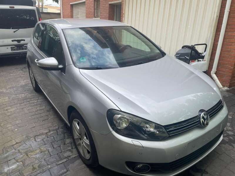 Gris Usado 2010 VW Golf VI Advance Utilitario | 6500 € (Precio justo) - Imagen 1/4